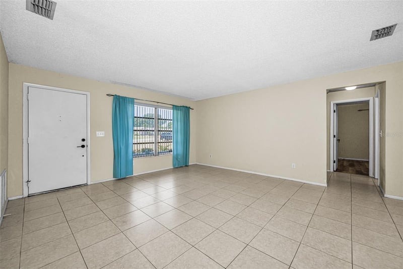2903 Macalpin Dr, Palm Harbor, FL 34684