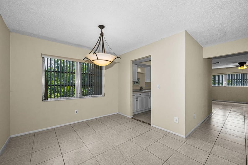 2903 Macalpin Dr, Palm Harbor, FL 34684
