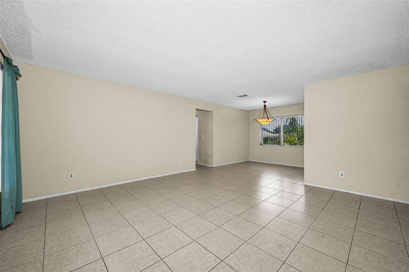 2903 Macalpin Dr, Palm Harbor, FL 34684
