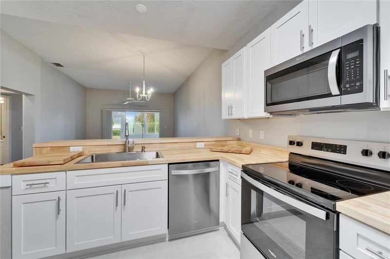 1032 Radison Ave #2, Sun City Center, FL 33573