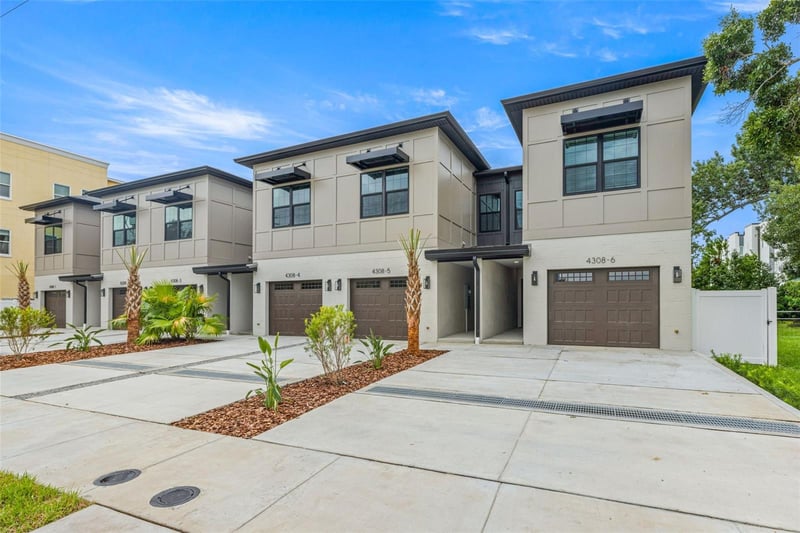 4308 Gray St #2, Tampa, FL 33609