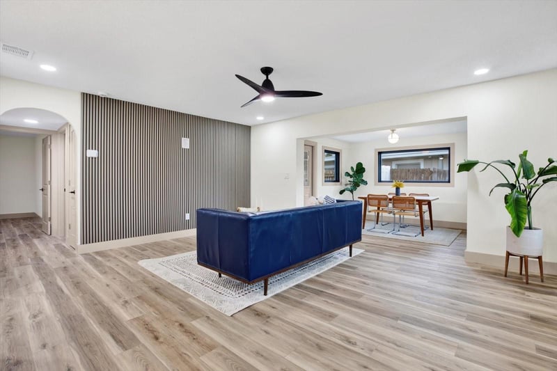203 Driftwood Dr, Palm Harbor, FL 34683
