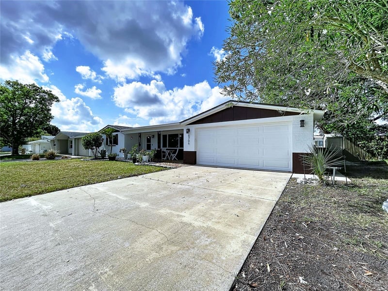 5706 Dove Dr, New Port Richey, FL 34652