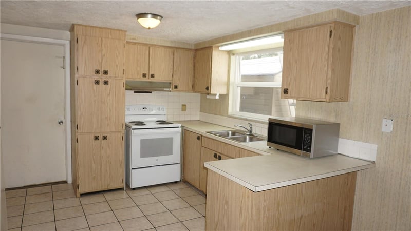 8422 Battel Ct, New Port Richey, FL 34653