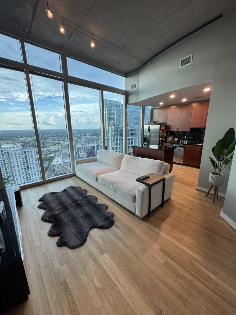 777 Ashley Dr #3207, Tampa, FL 33602