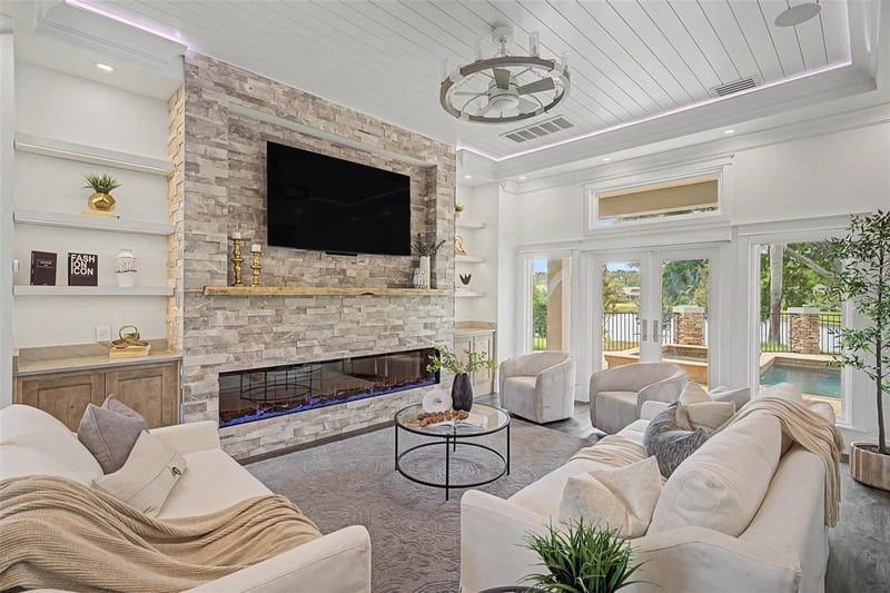 3781 Executive Dr, Palm Harbor, FL 34685
