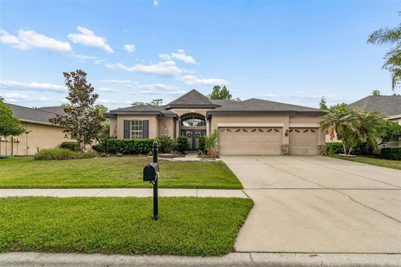 23305 Gracewood Cir, Land O Lakes, FL 34639