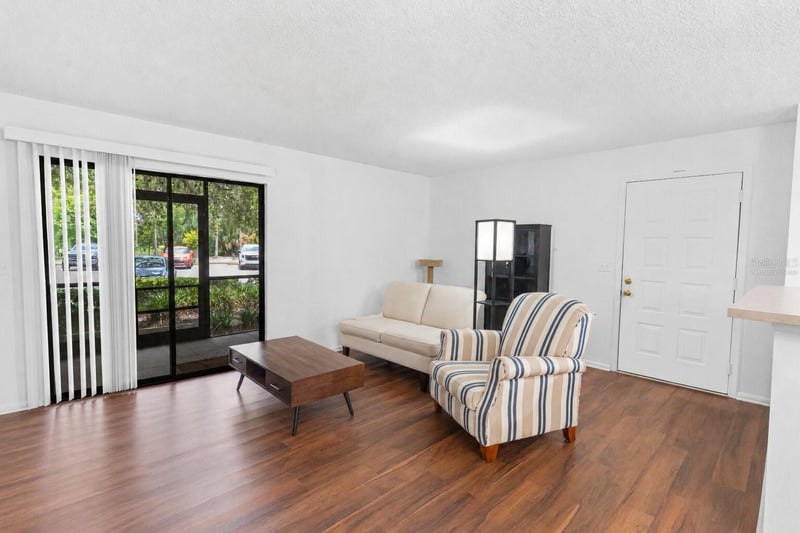 6018 Laktree Ln #E, Temple Terrace, FL 33617