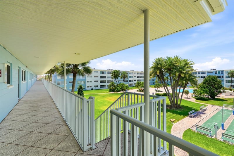 6201 2nd St #106, St Pete Beach, FL 33706