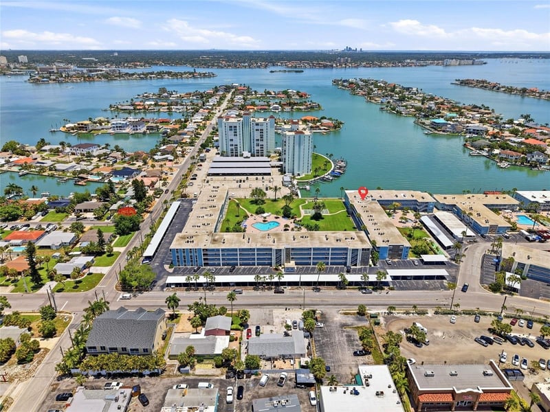 6201 2nd St #106, St Pete Beach, FL 33706