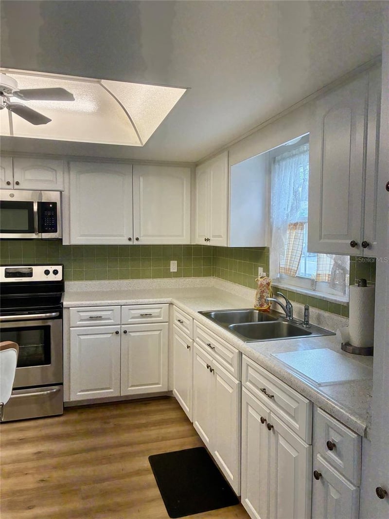 1674 Lake Ave #6, Clearwater, FL 33756