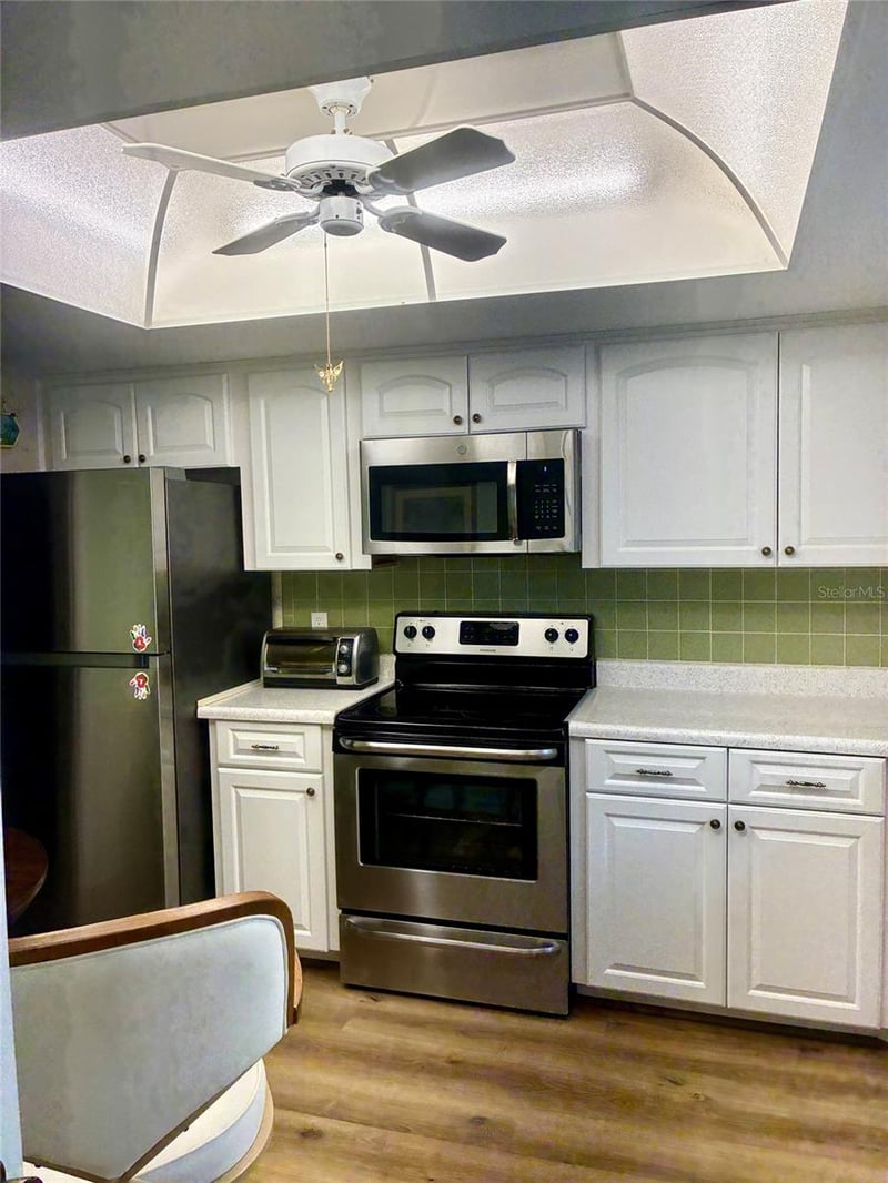 1674 Lake Ave #6, Clearwater, FL 33756