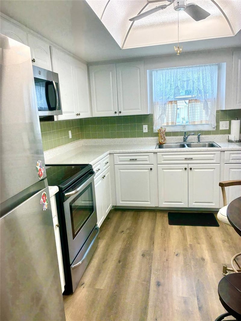 1674 Lake Ave #6, Clearwater, FL 33756