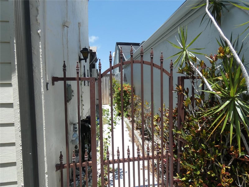12409 Merry Ln, Hudson, FL 34667