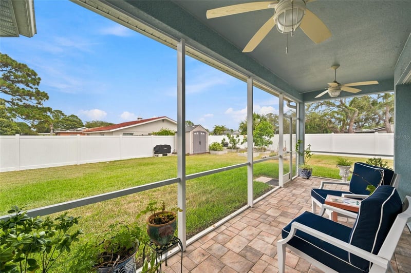 123 Florida Ave, Tarpon Springs, FL 34689