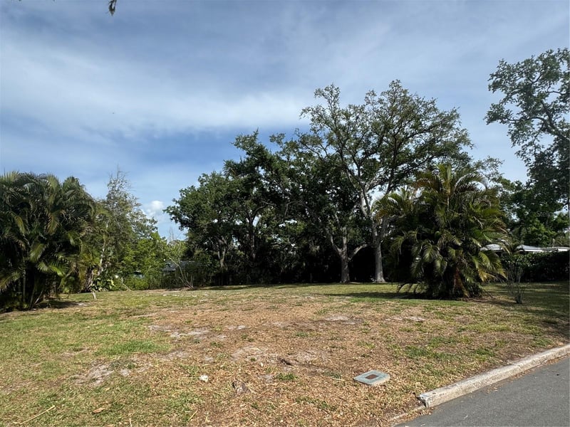 117 29th St, Bradenton, FL 34205