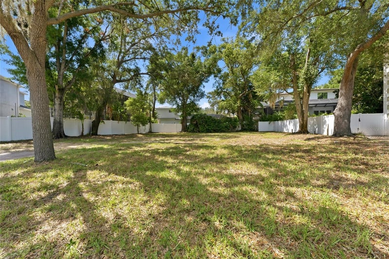 5010 Azeele St, Tampa, FL 33609
