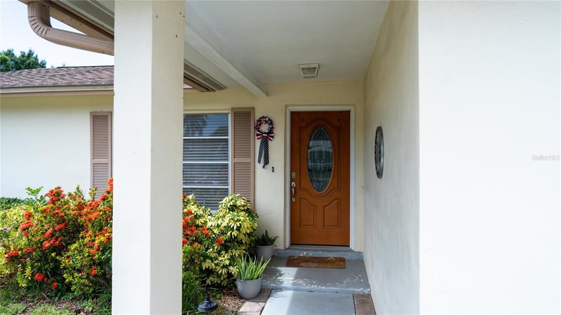 150 Stafford Cir, Palm Harbor, FL 34684