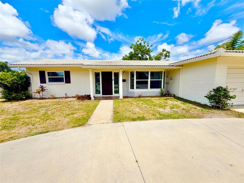 3300 58th St, St Petersburg, FL 33710