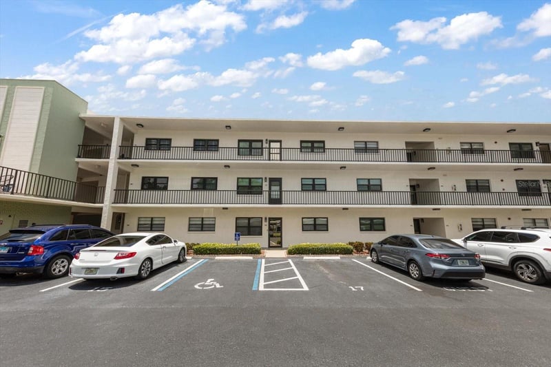 5980 Terrace Park Dr #310, St Petersburg, FL 33709