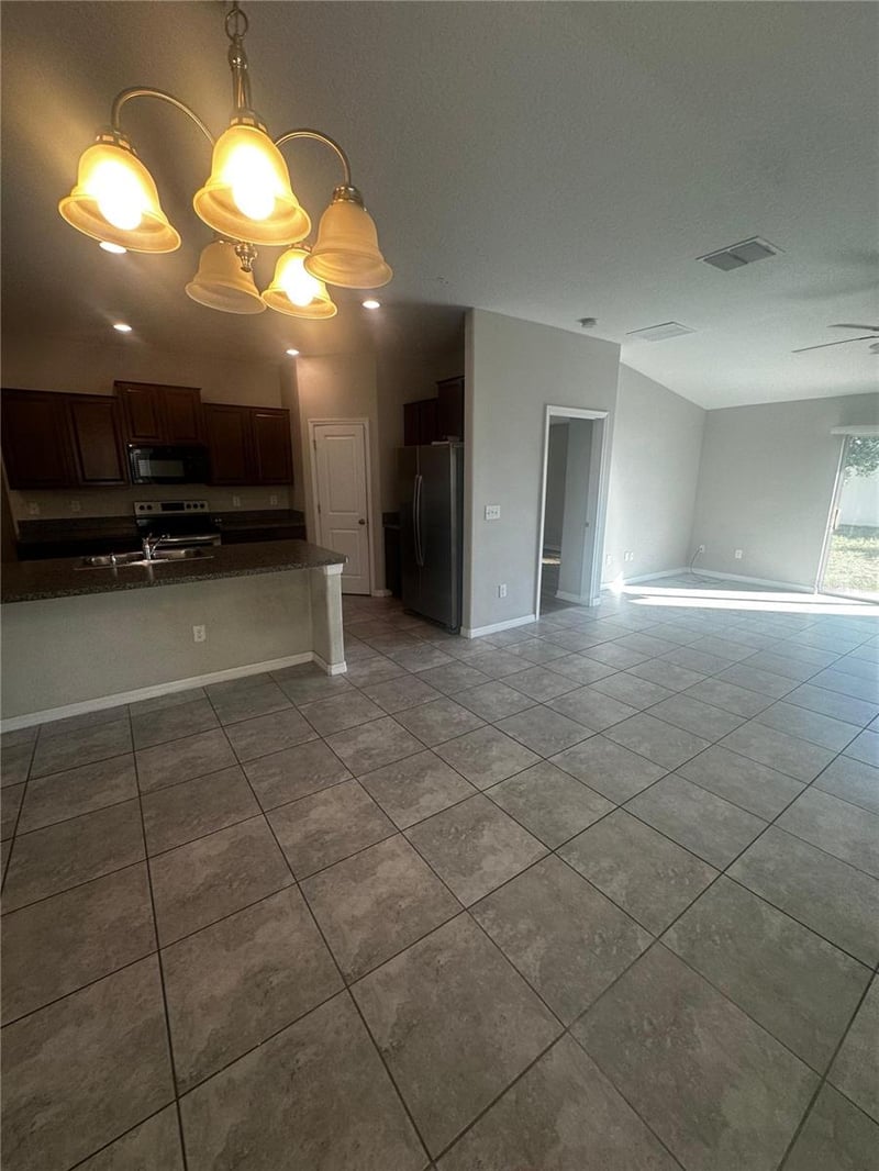 16513 Myrtle Sand Dr, Wimauma, FL 33598
