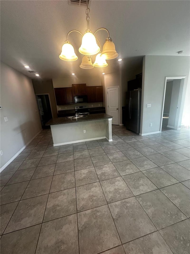 16513 Myrtle Sand Dr, Wimauma, FL 33598