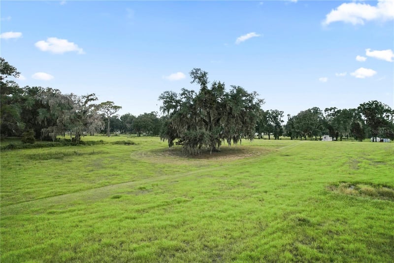 37952 Crystal Way, Dade City, FL 33523