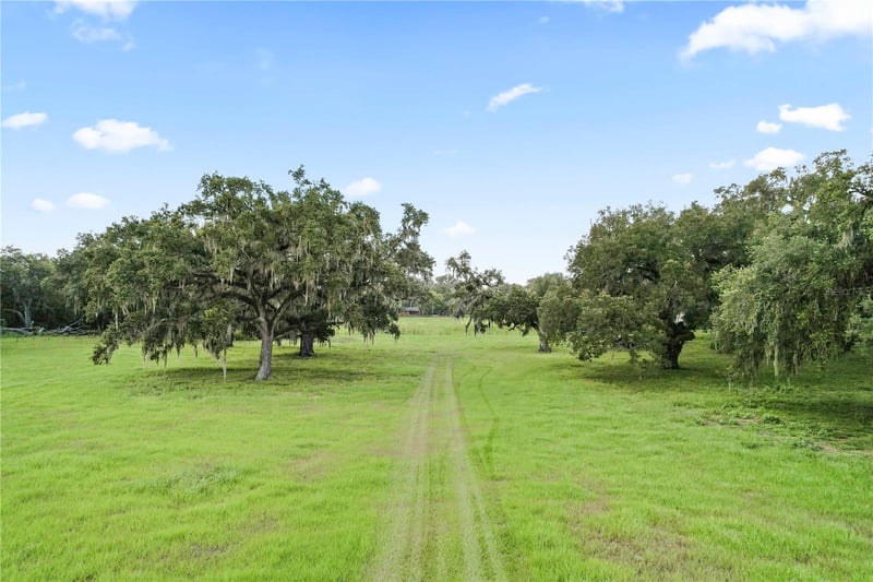 37952 Crystal Way, Dade City, FL 33523