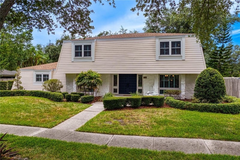 13305 Golf Crest Cir, Tampa, FL 33618