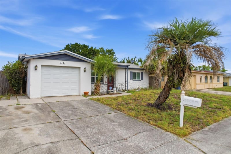 9151 Barrington Ln, Port Richey, FL 34668