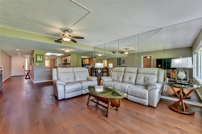 8107 Bardmoor Pl #103, Seminole, FL 33777