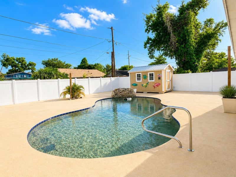6242 68th Ave, Pinellas Park, FL 33781