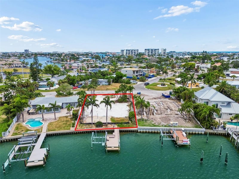 10246 Tarpon Dr, Treasure Island, FL 33706