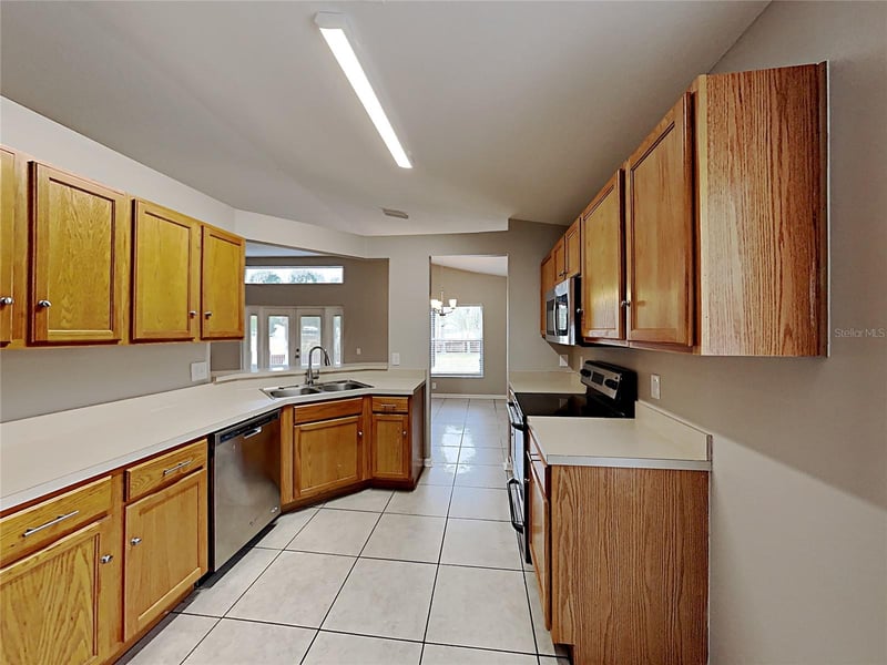10328 Soaring Eagle Dr, Riverview, FL 33578