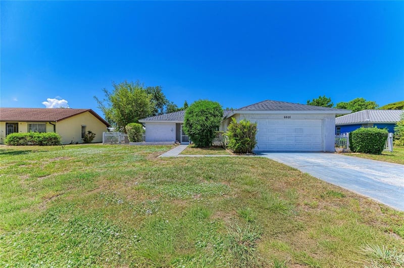 6601 13th , Bradenton, FL 34209