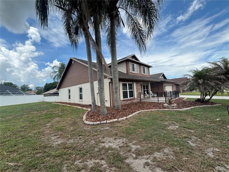 1435 Buckner Rd, Valrico, FL 33596