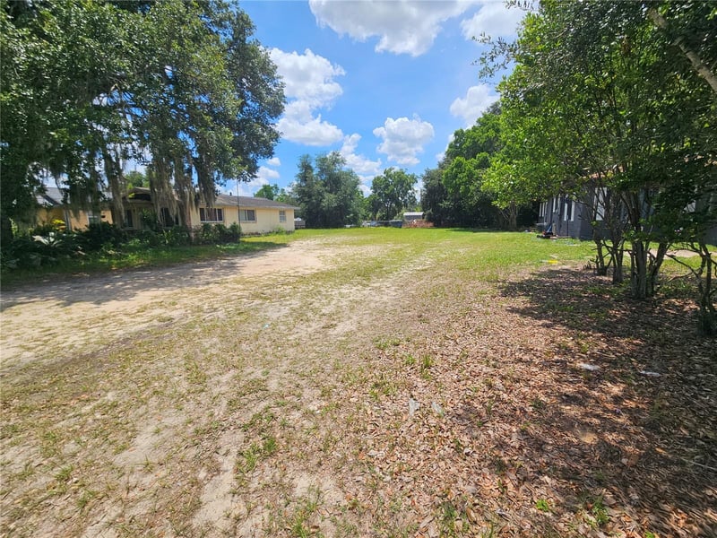 Delmar St, Dade City, FL 33525
