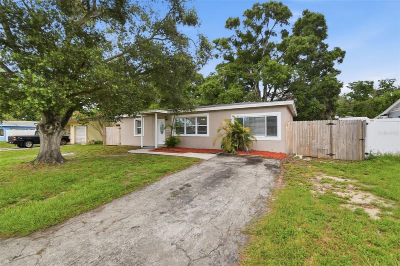 8331 55th St, Pinellas Park, FL 33781