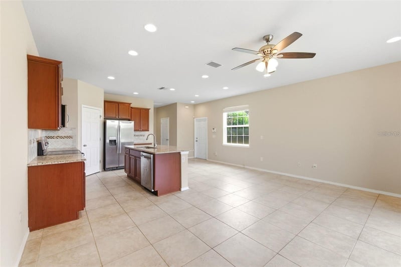 8961 Turnstone Haven Pl, Tampa, FL 33619