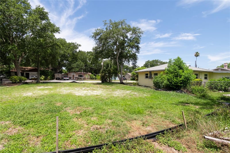 658 15th St, Largo, FL 33770