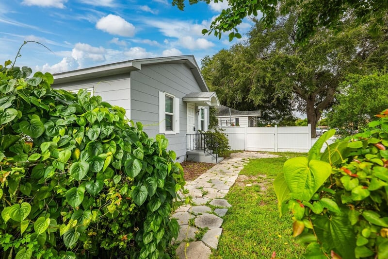 2412 51st Ave, St Petersburg, FL 33714
