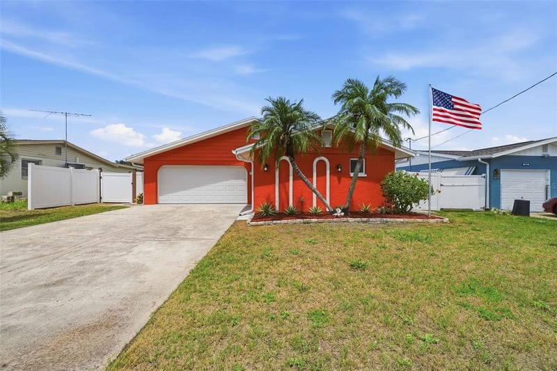 13815 Plumosa Ave, Hudson, FL 34667