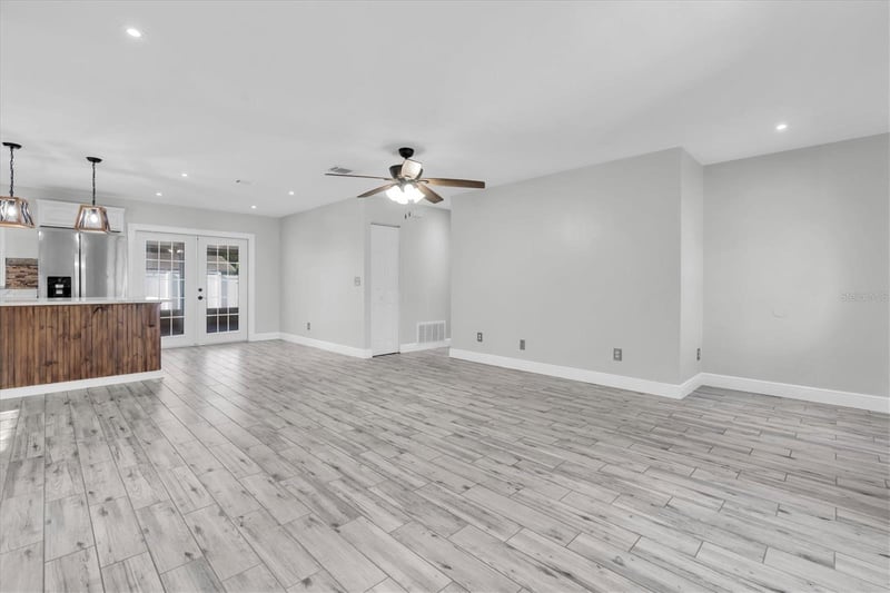 6832 Swain Ave, Tampa, FL 33625