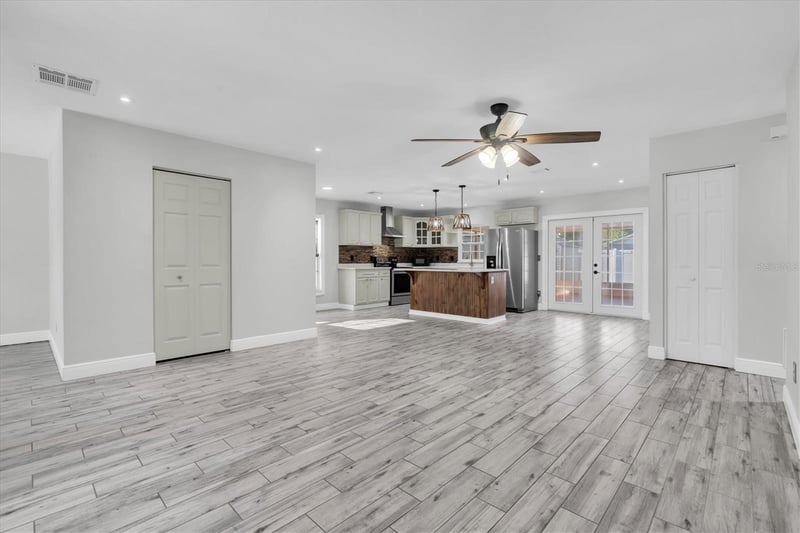 6832 Swain Ave, Tampa, FL 33625