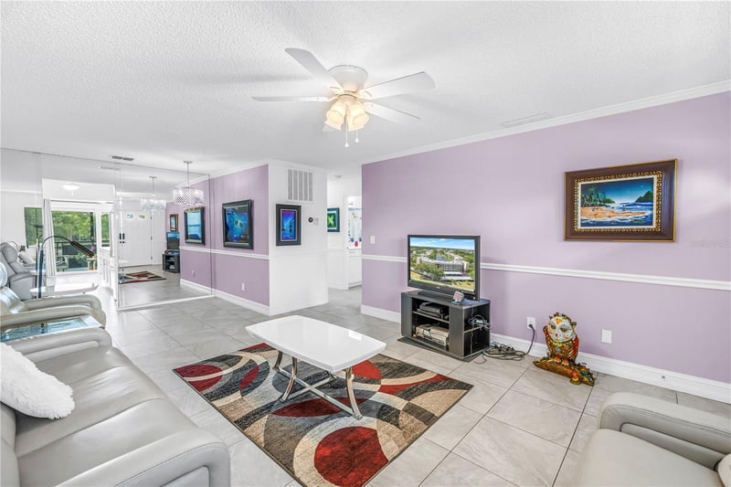 6190 80th St #304, St Petersburg, FL 33709