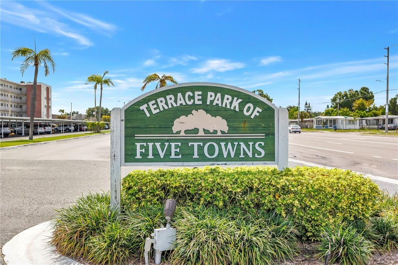 6190 80th St #304, St Petersburg, FL 33709