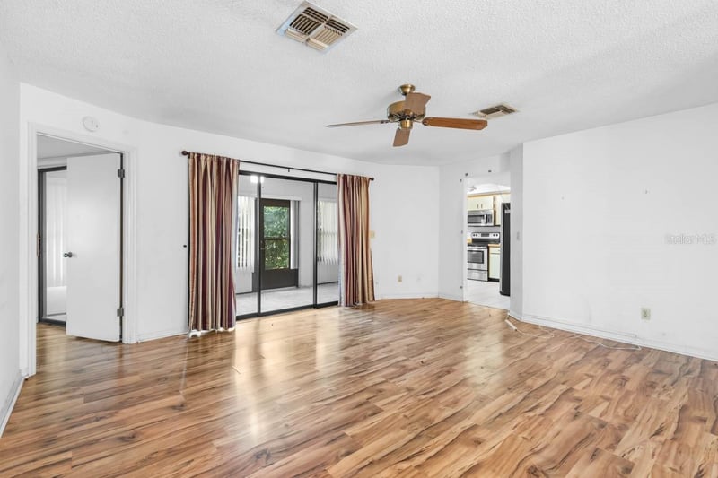 1760 Atrium Dr, Sun City Center, FL 33573