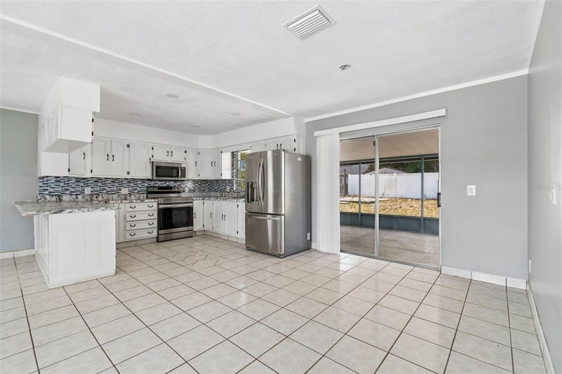 1719 Julian Lane Dr, Tampa, FL 33619