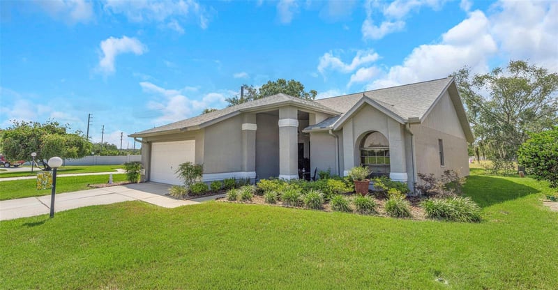 10665 Fallen Leaf Ln, Port Richey, FL 34668