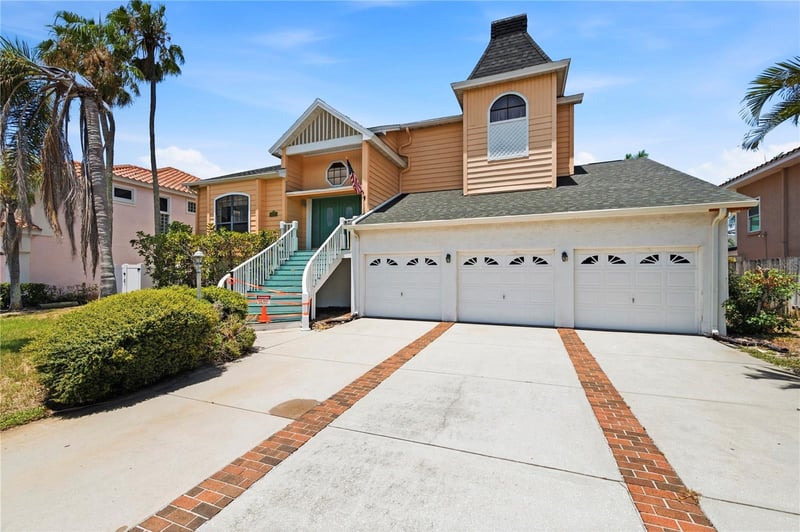1136 3rd Ave, Tierra Verde, FL 33715